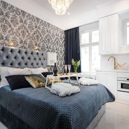 Golden Fish - New Apartment - Old Town Краків Екстер'єр фото